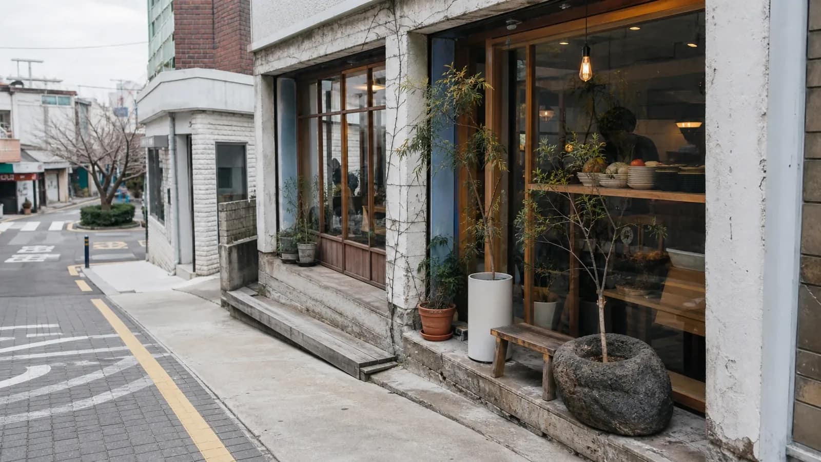 제주 지역 recommendation 방문 전 확인사항을 소개하는 사실적인 참고 이미지